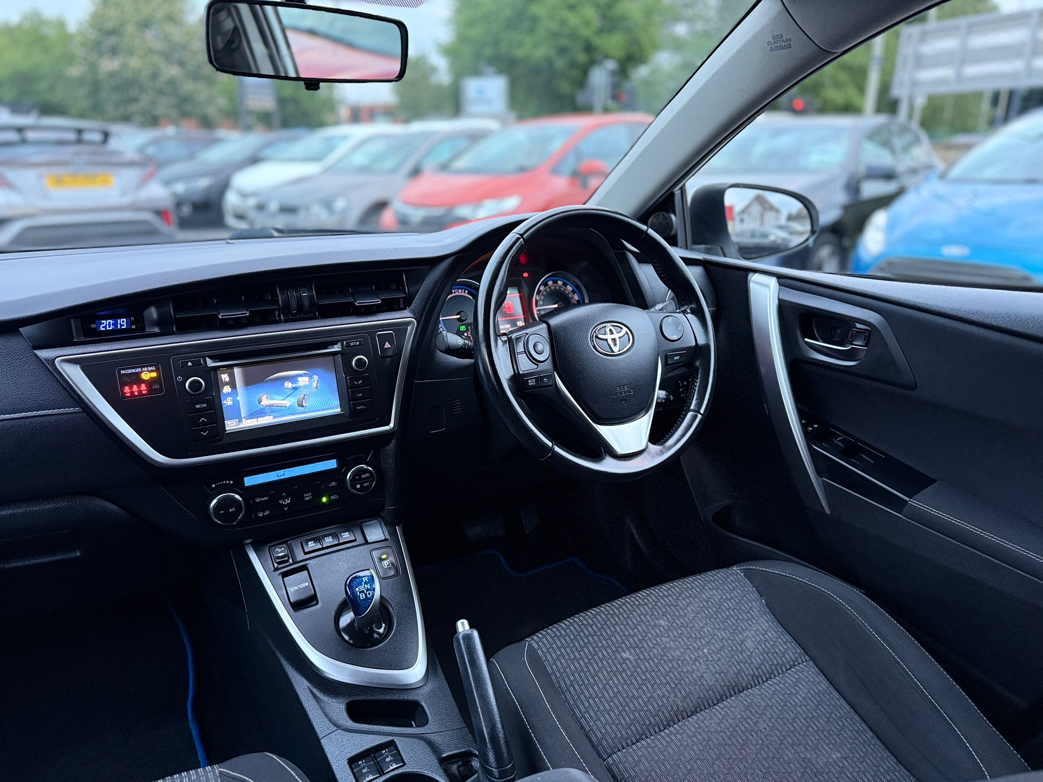 2014 TOYOTA AURIS 1.8 VVT-h ICON PLUS