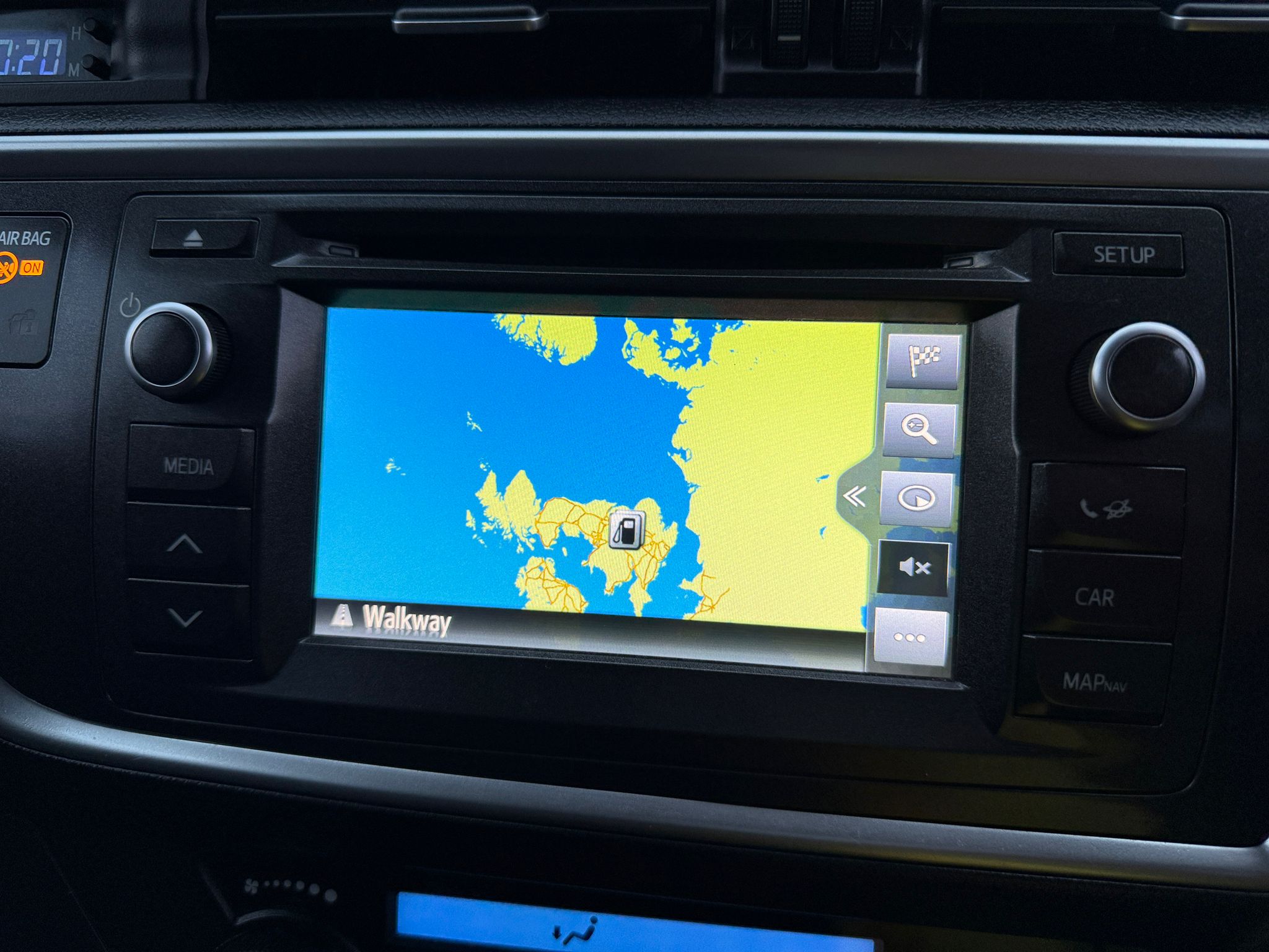 2014 TOYOTA AURIS 1.8 VVT-h ICON PLUS