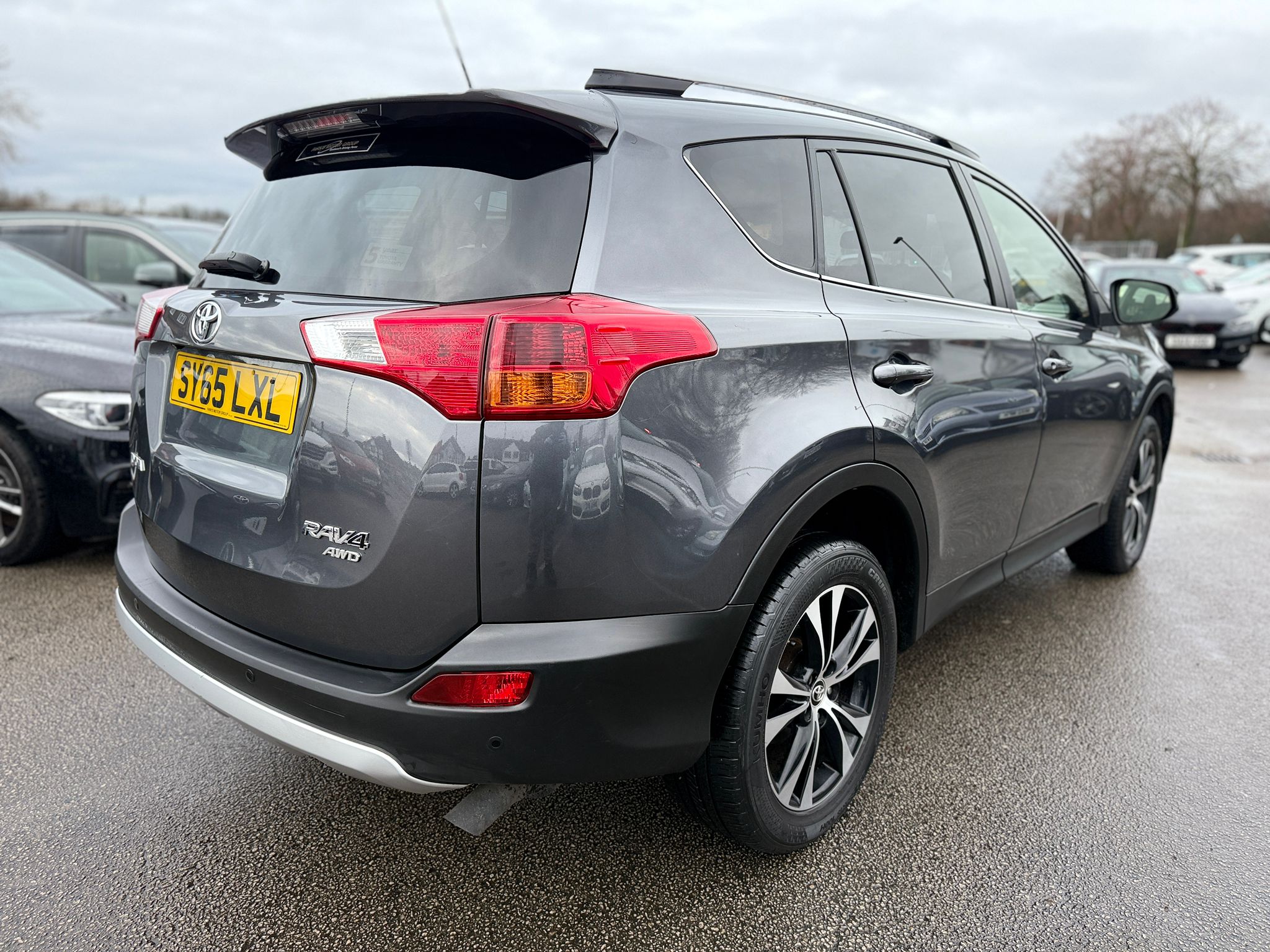 2015 TOYOTA RAV4 2.2 D-CAT INVINCIBLE (4WD)