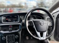 2017 VOLVO V40 2.0 D2 MOMENTUM NAV PLUS
