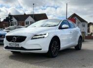 2017 VOLVO V40 2.0 D2 MOMENTUM NAV PLUS