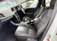 2017 VOLVO V40 2.0 D2 MOMENTUM NAV PLUS