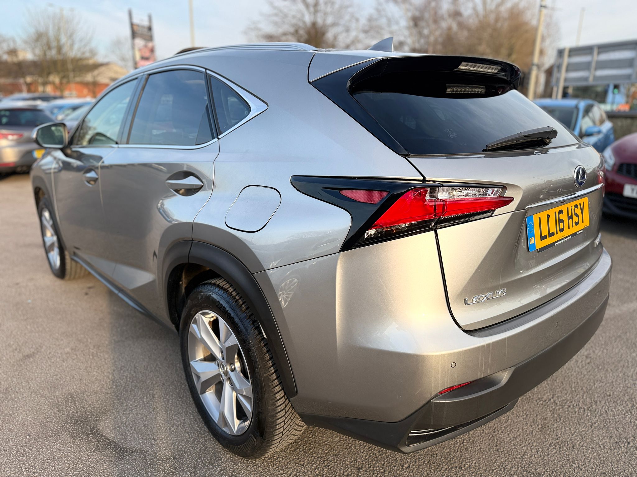 2016 LEXUS NX 300h 2.5 PREMIER (4WD)