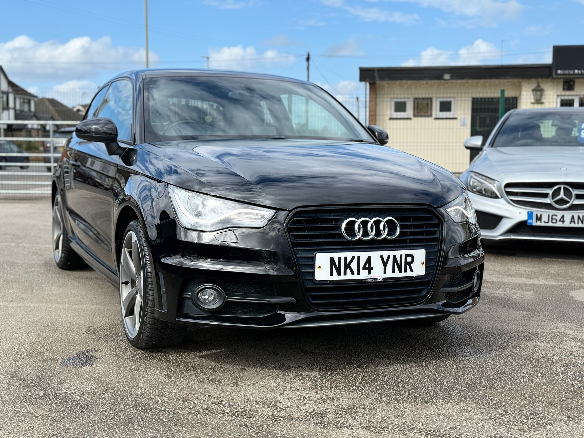2014 AUDI A1 1.4 TFSI CoD BLACK EDITION (S TRONIC)