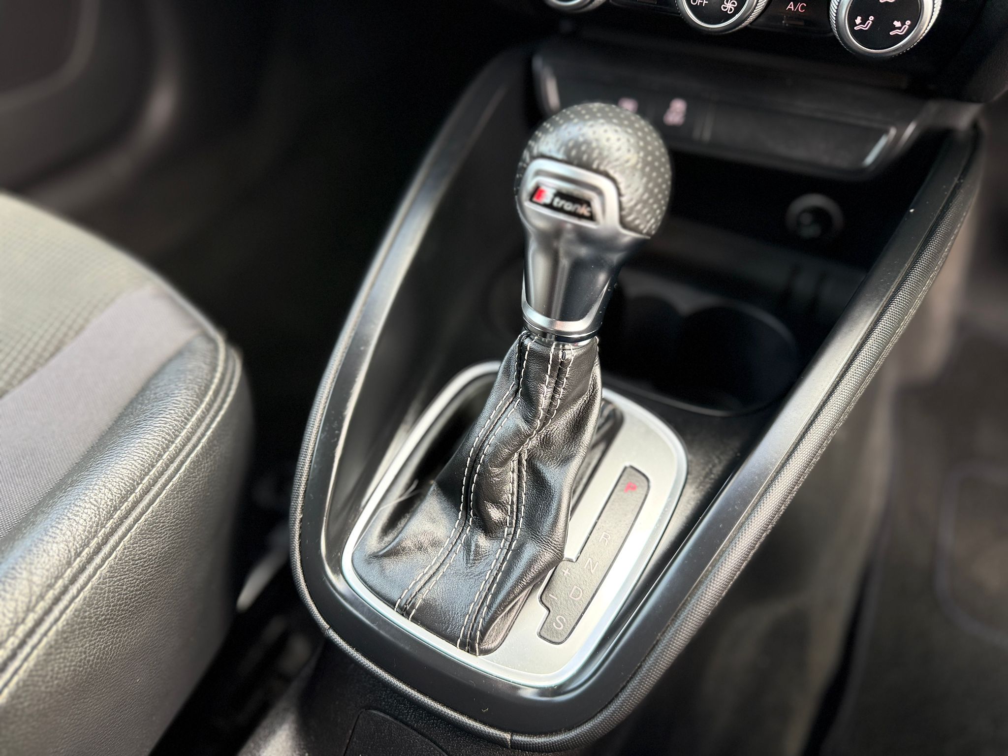 2014 AUDI A1 1.4 TFSI CoD BLACK EDITION (S TRONIC)
