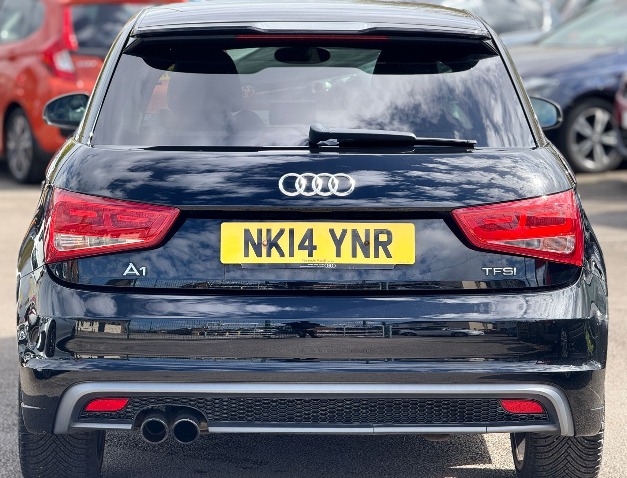 2014 AUDI A1 1.4 TFSI CoD BLACK EDITION (S TRONIC)