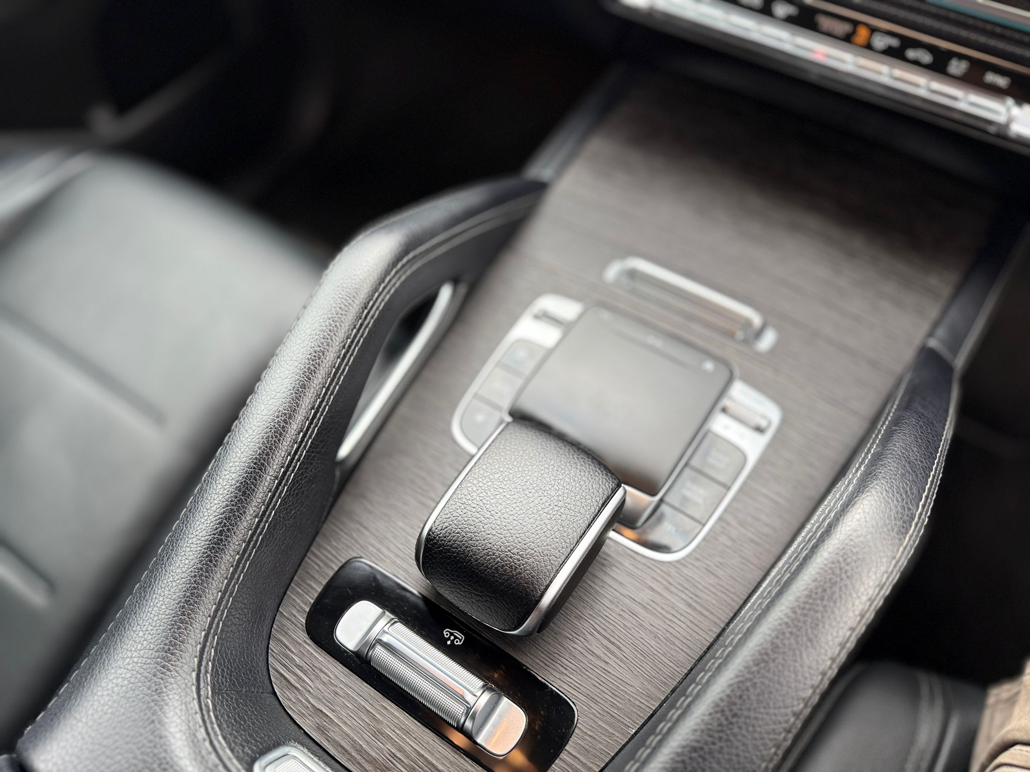 2019 MERCEDES-BENZ GLE 400d AMG LINE (PREMIUM PLUS)