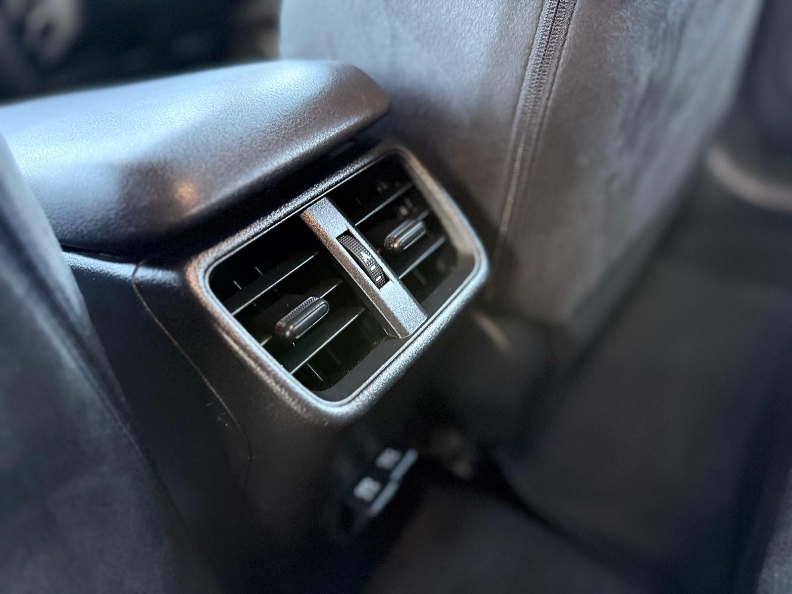 2020 LEXUS UX 250h 2.0 HYBRID (E-CVT)