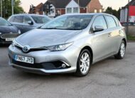 2017 TOYOTA AURIS 1.8 VVT-h BUSINESS EDITION