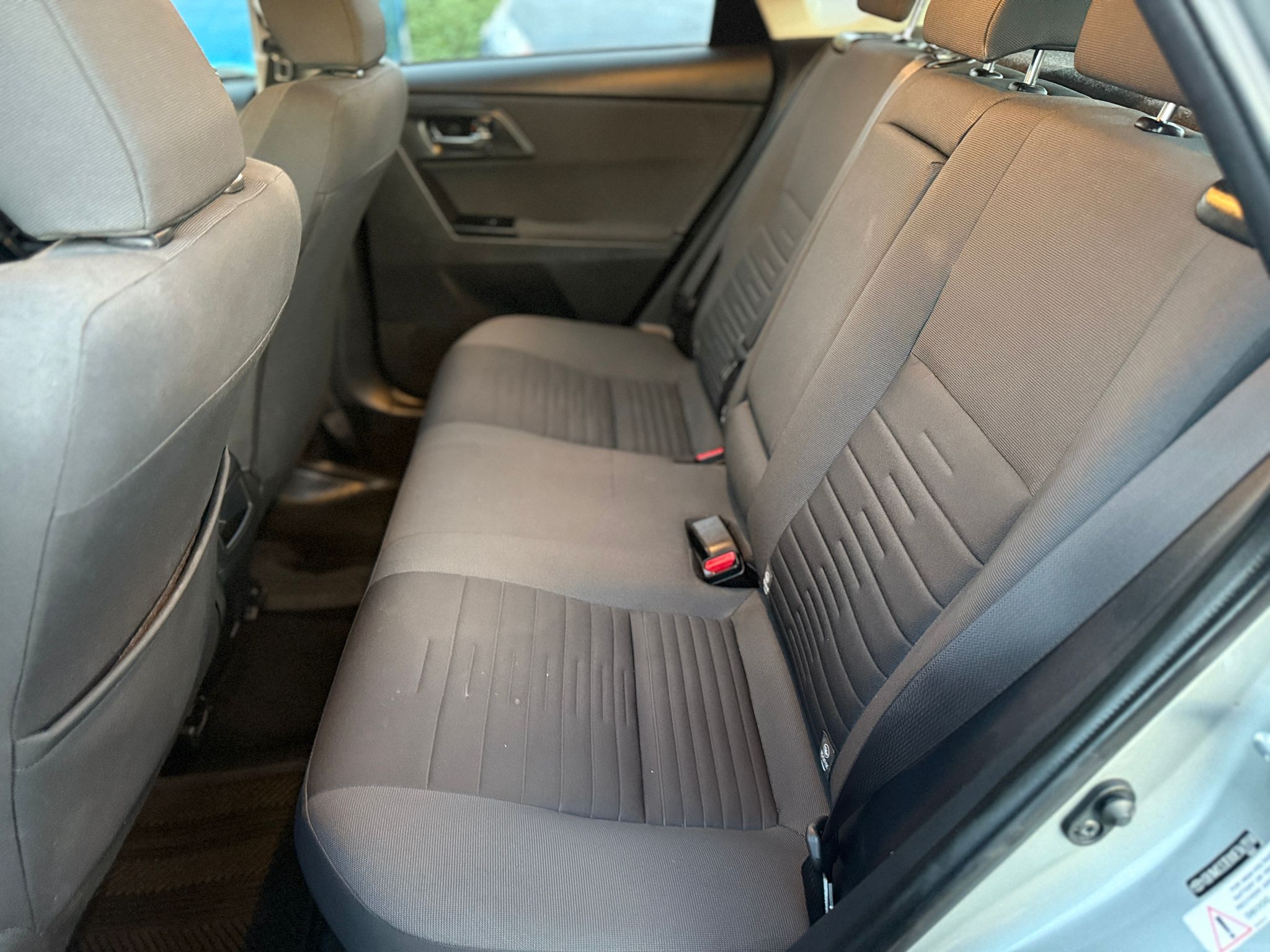 2017 TOYOTA AURIS 1.8 VVT-h BUSINESS EDITION