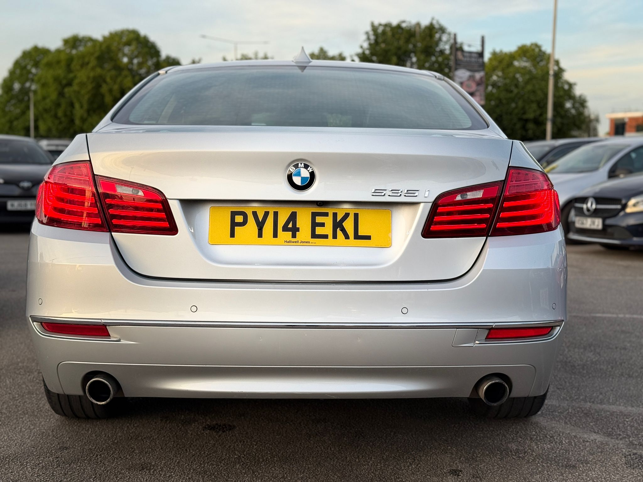 2014 BMW 5 SERIES 3.0 535i LUXURY (F10)