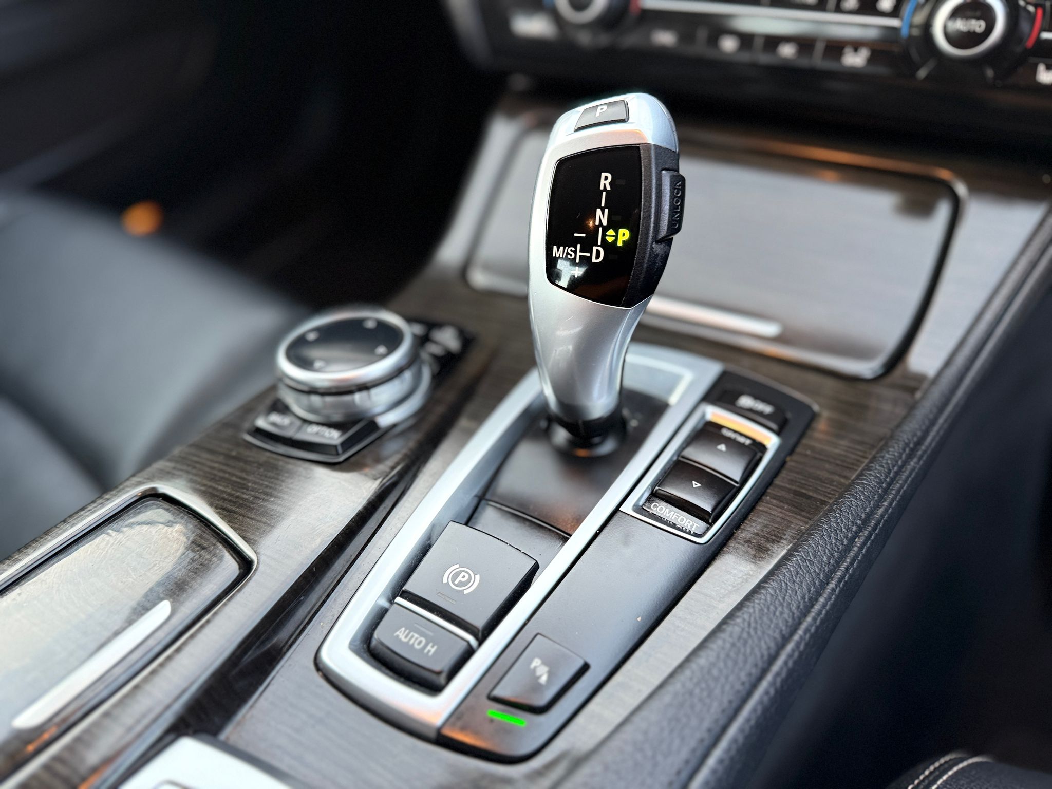 2014 BMW 5 SERIES 3.0 535i LUXURY (F10)