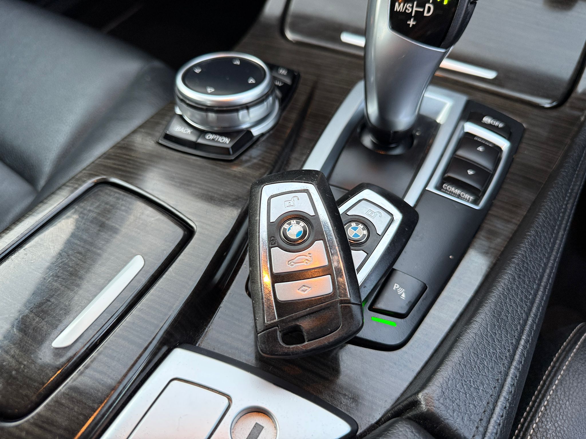 2014 BMW 5 SERIES 3.0 535i LUXURY (F10)