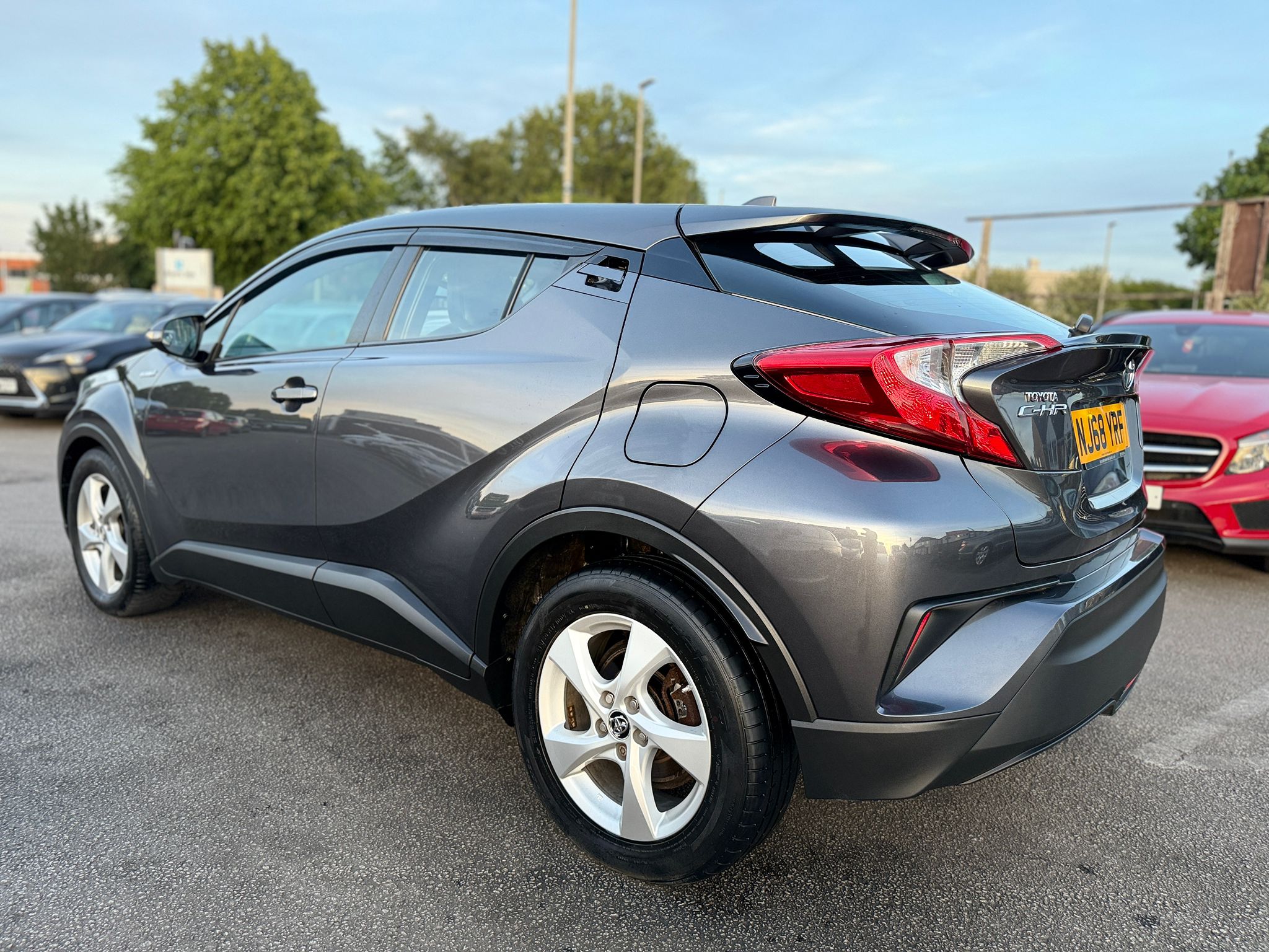 2018 TOYOTA C-HR 1.8 VVT-h ICON