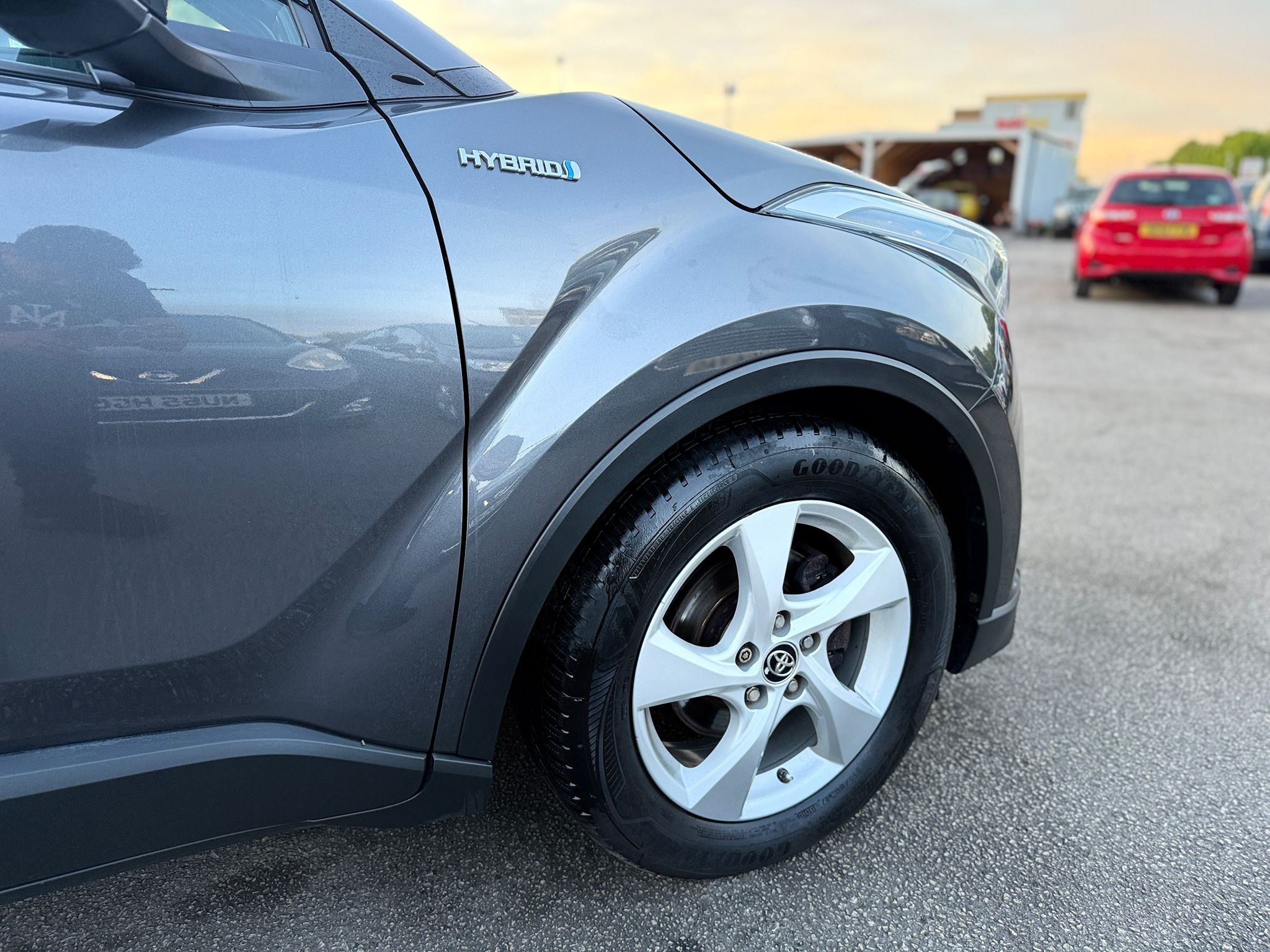 2018 TOYOTA C-HR 1.8 VVT-h ICON