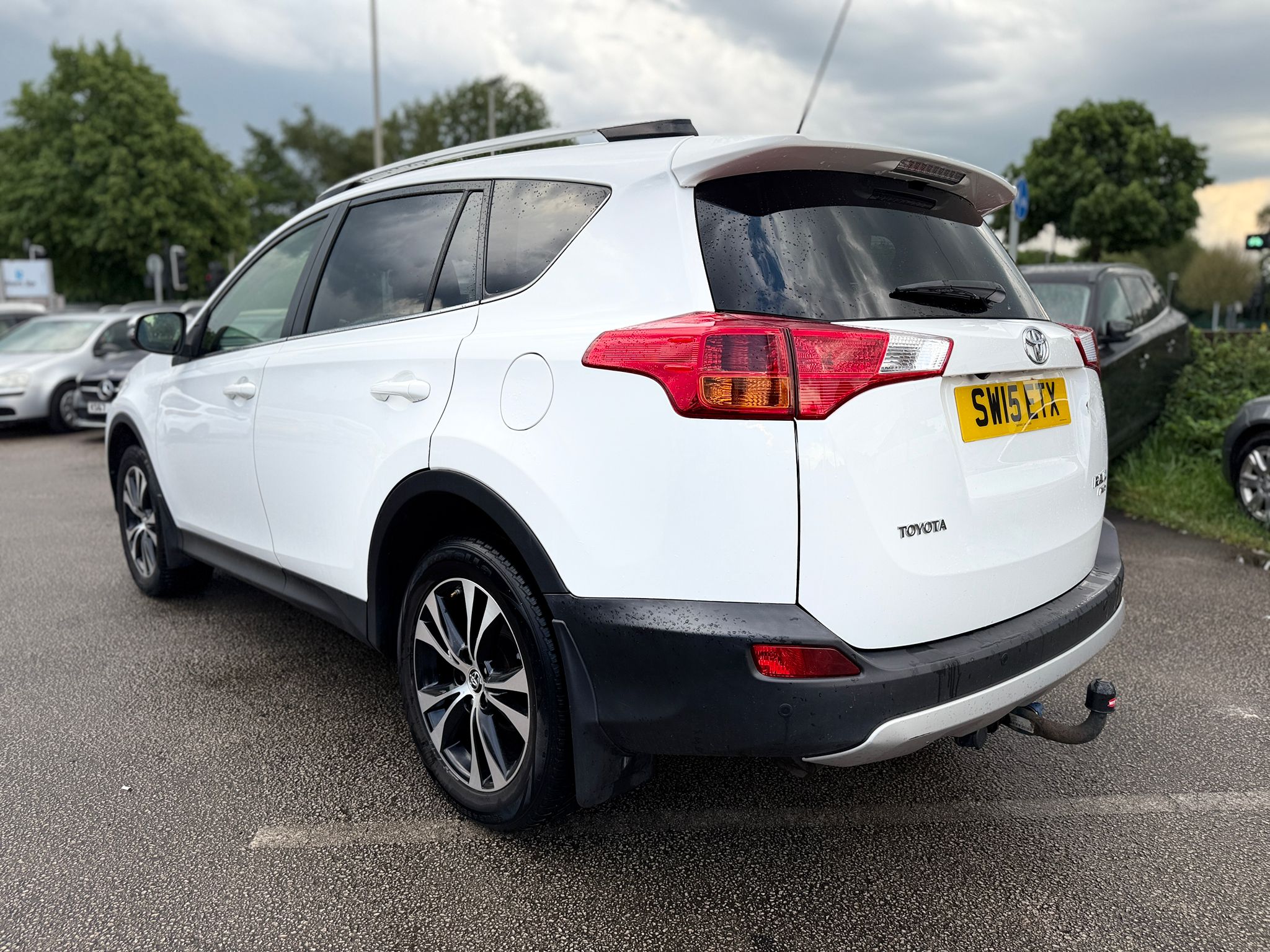 2015 TOYOTA RAV4 2.0 D-4D INVINCIBLE (4WD)