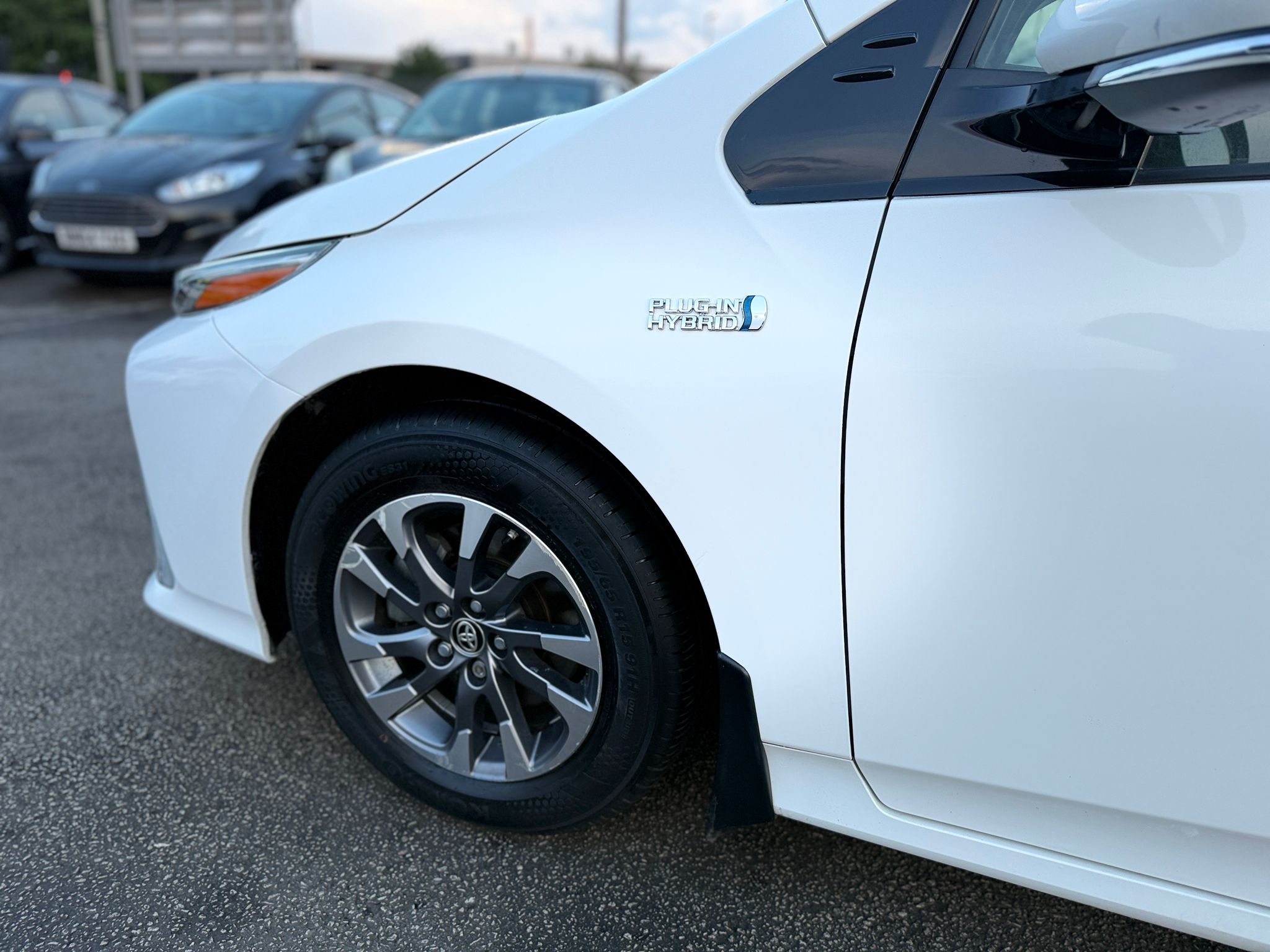 2021 TOYOTA PRIUS PLUG-IN BUSINESS EDITION PLUS
