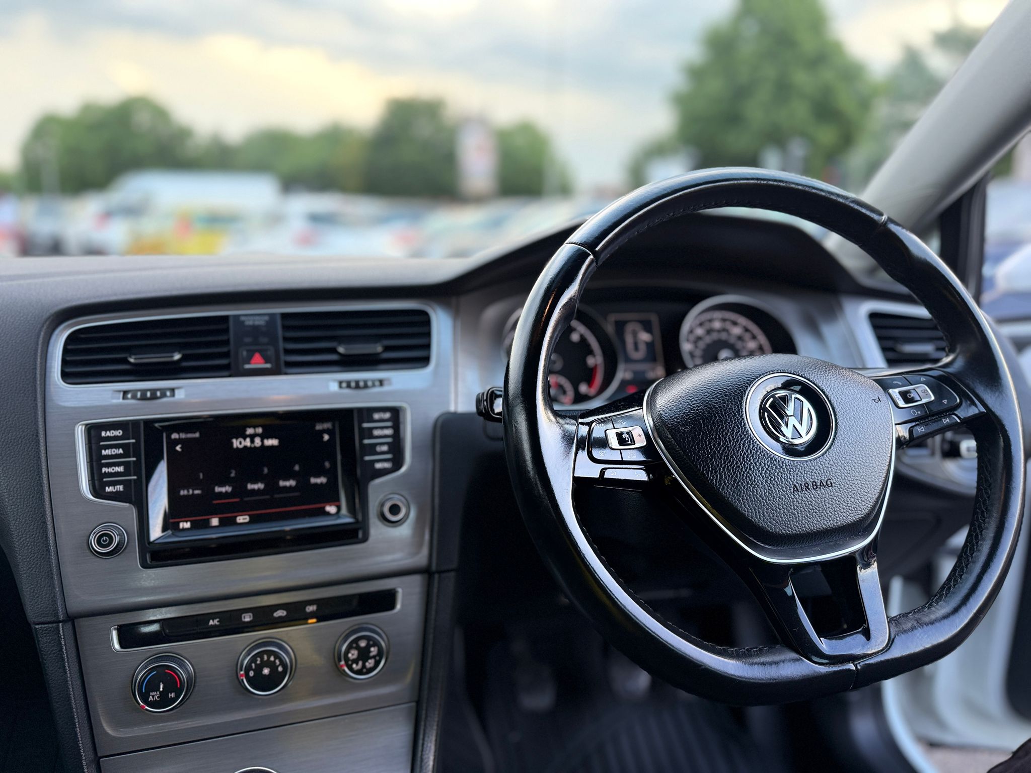 2015 VOLKSWAGEN GOLF 1.6 TDI MATCH