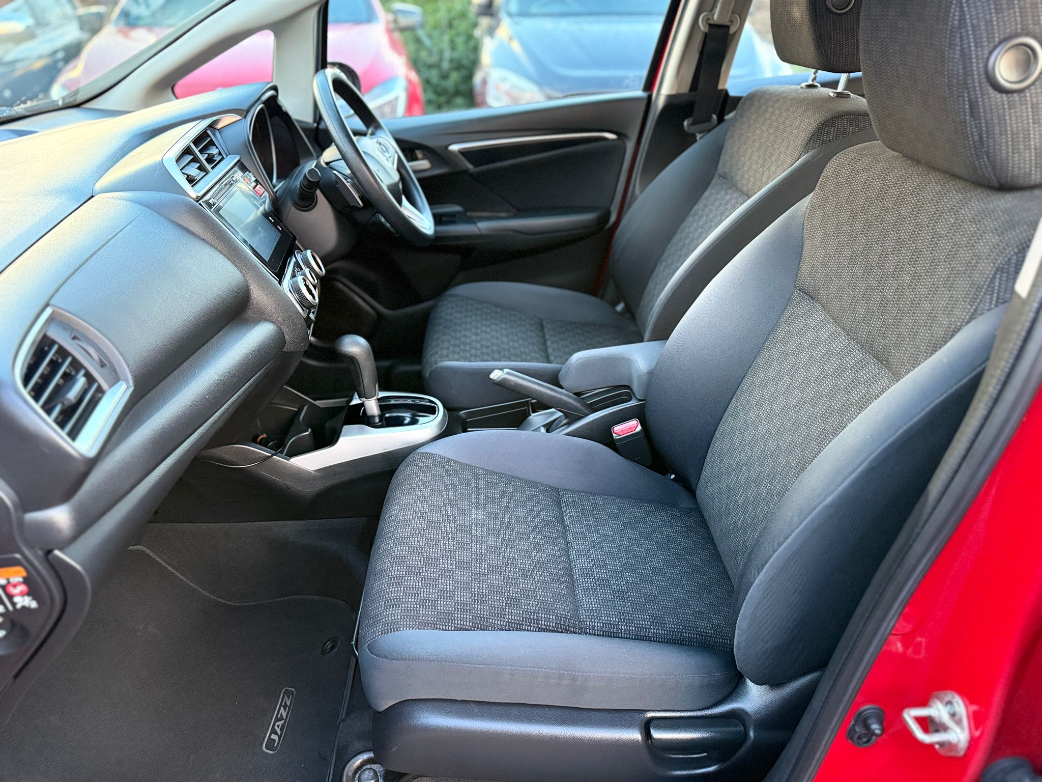 2016 HONDA JAZZ 1.3 i-VTEC SE NAVI (CVT)