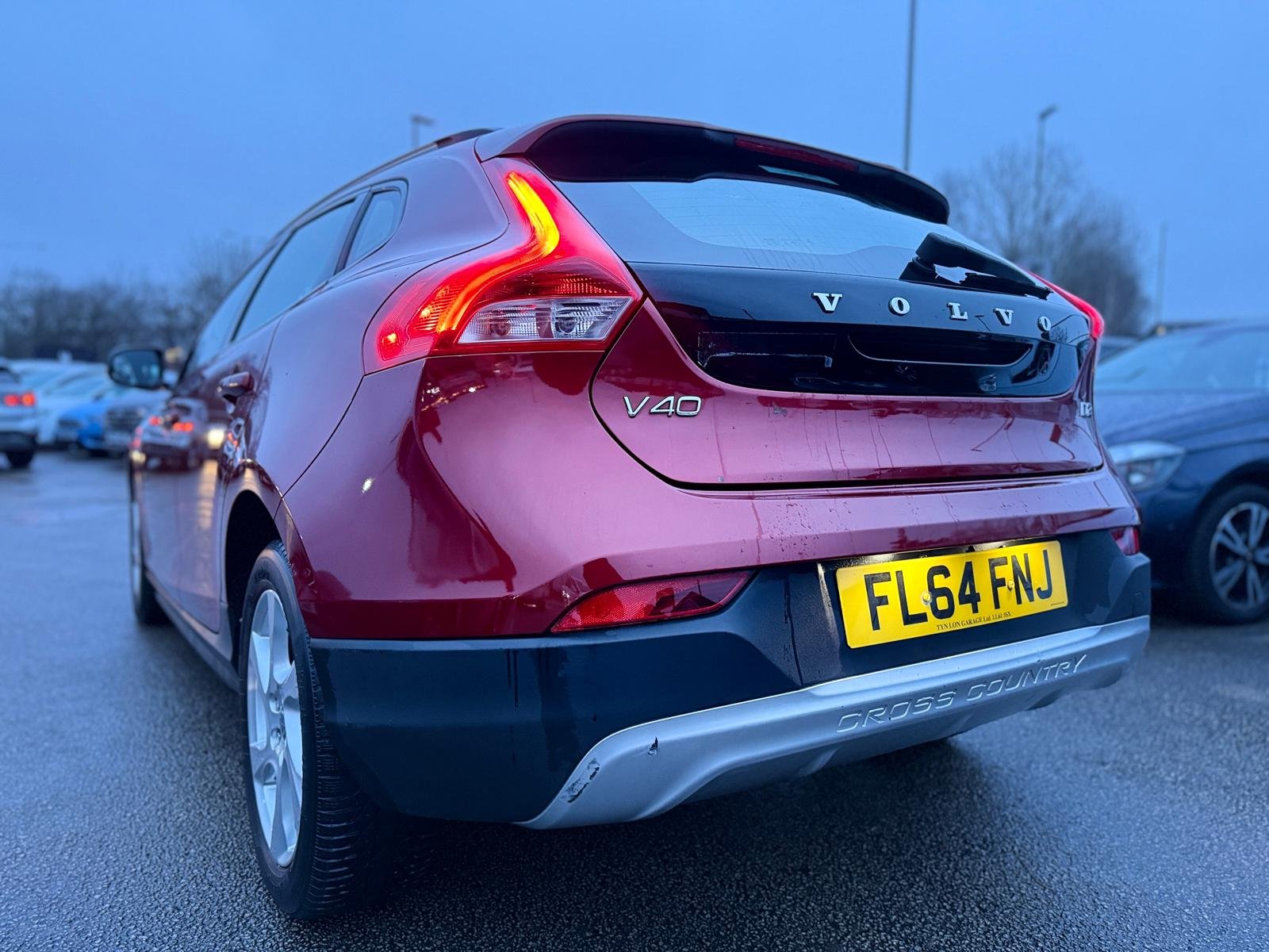 Volvo V40 Cross Country Lux 2014