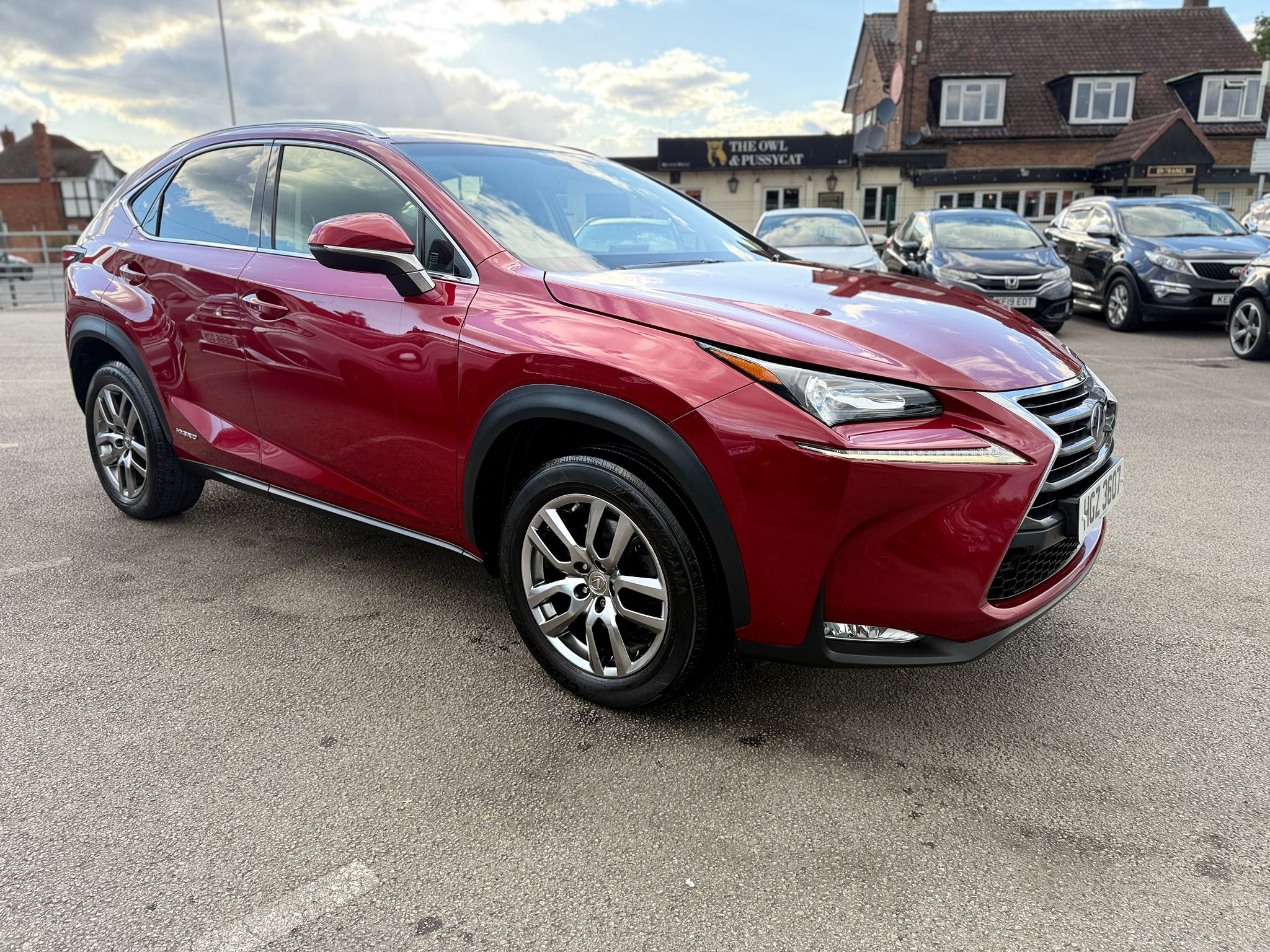 2017 LEXUS NX 300h 2.5 LUXURY (4WD)