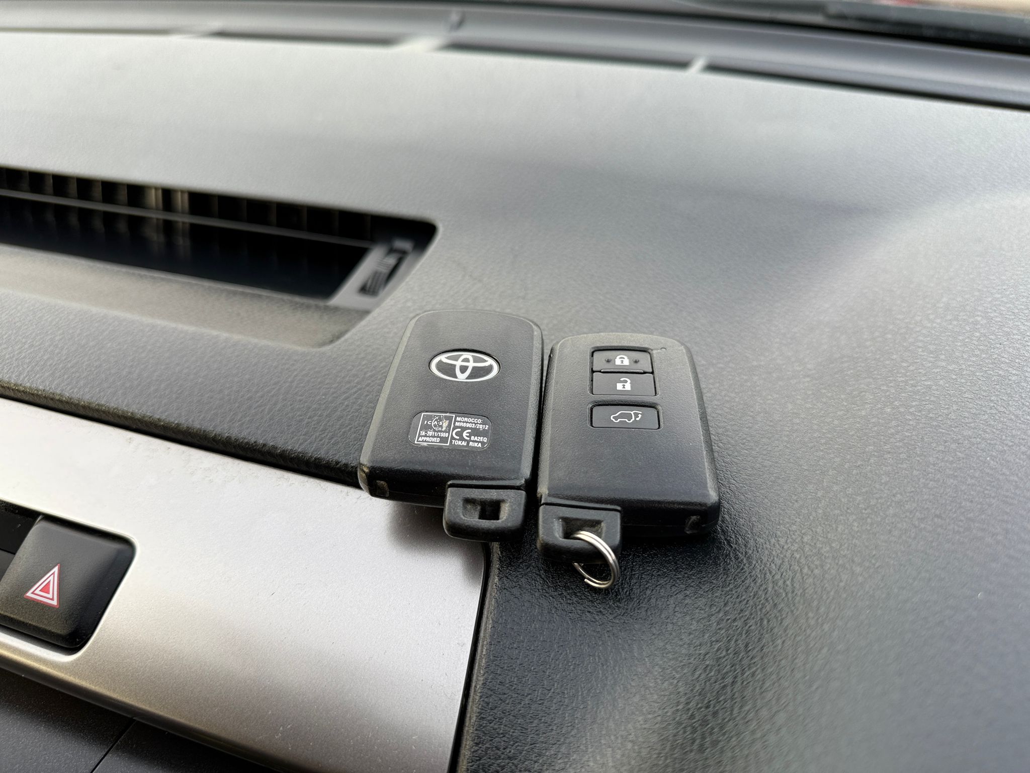 2016 TOYOTA RAV4 2.5 VVT-h EXCEL (AWD)