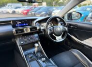 LEXUS IS 300h SPORT 2016