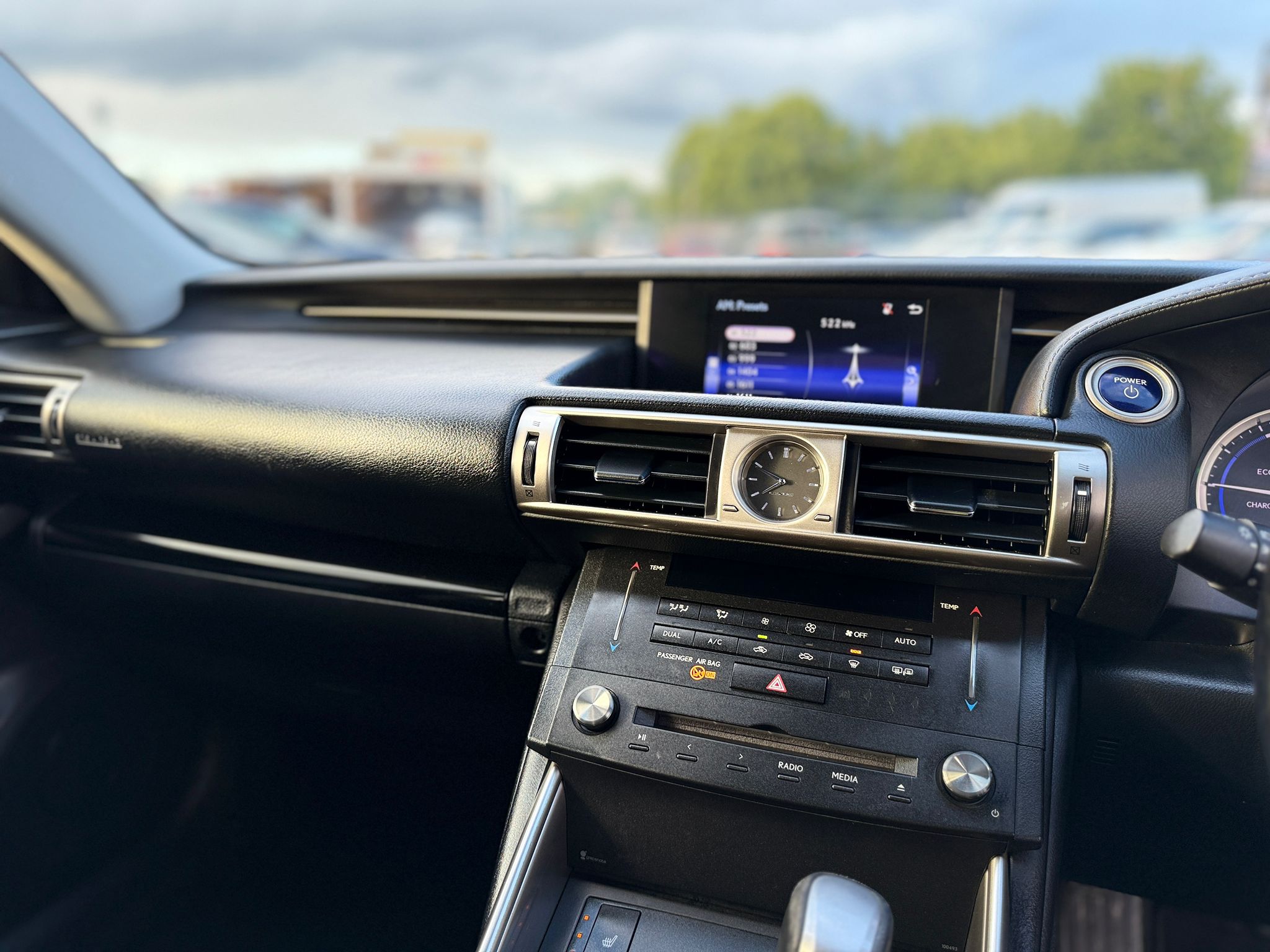 LEXUS IS 300h SPORT 2016