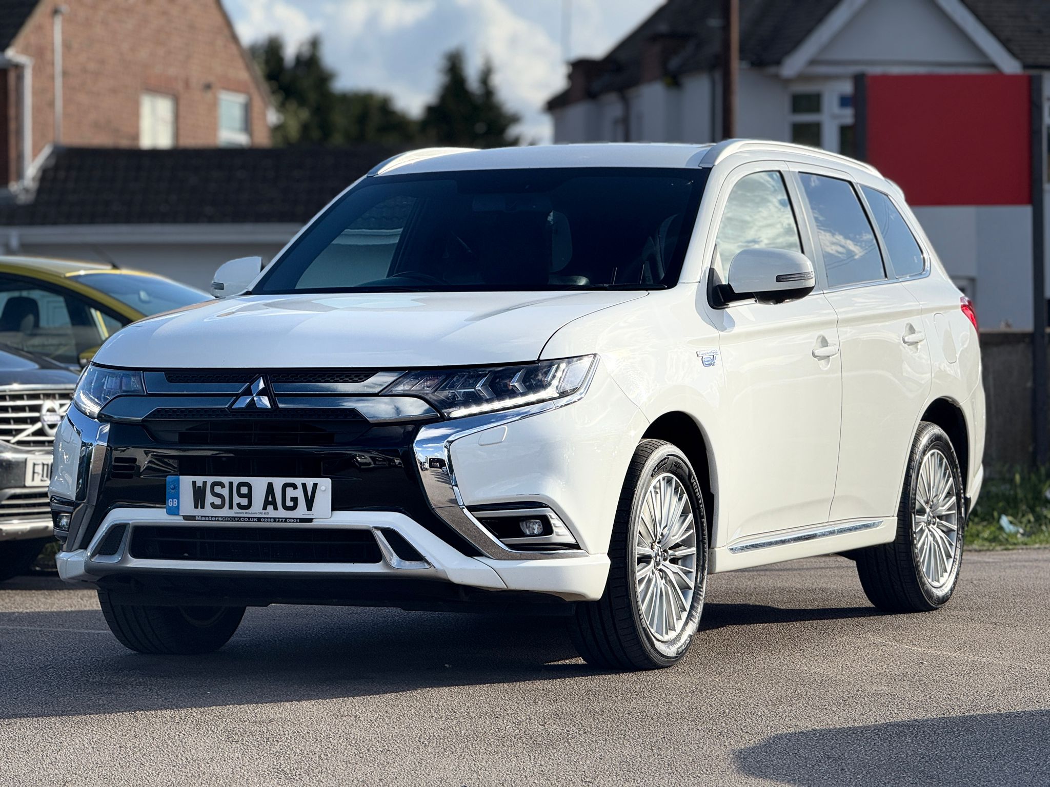 MITSUBISHI OUTLANDER PHEV 4h (4WD) 2019