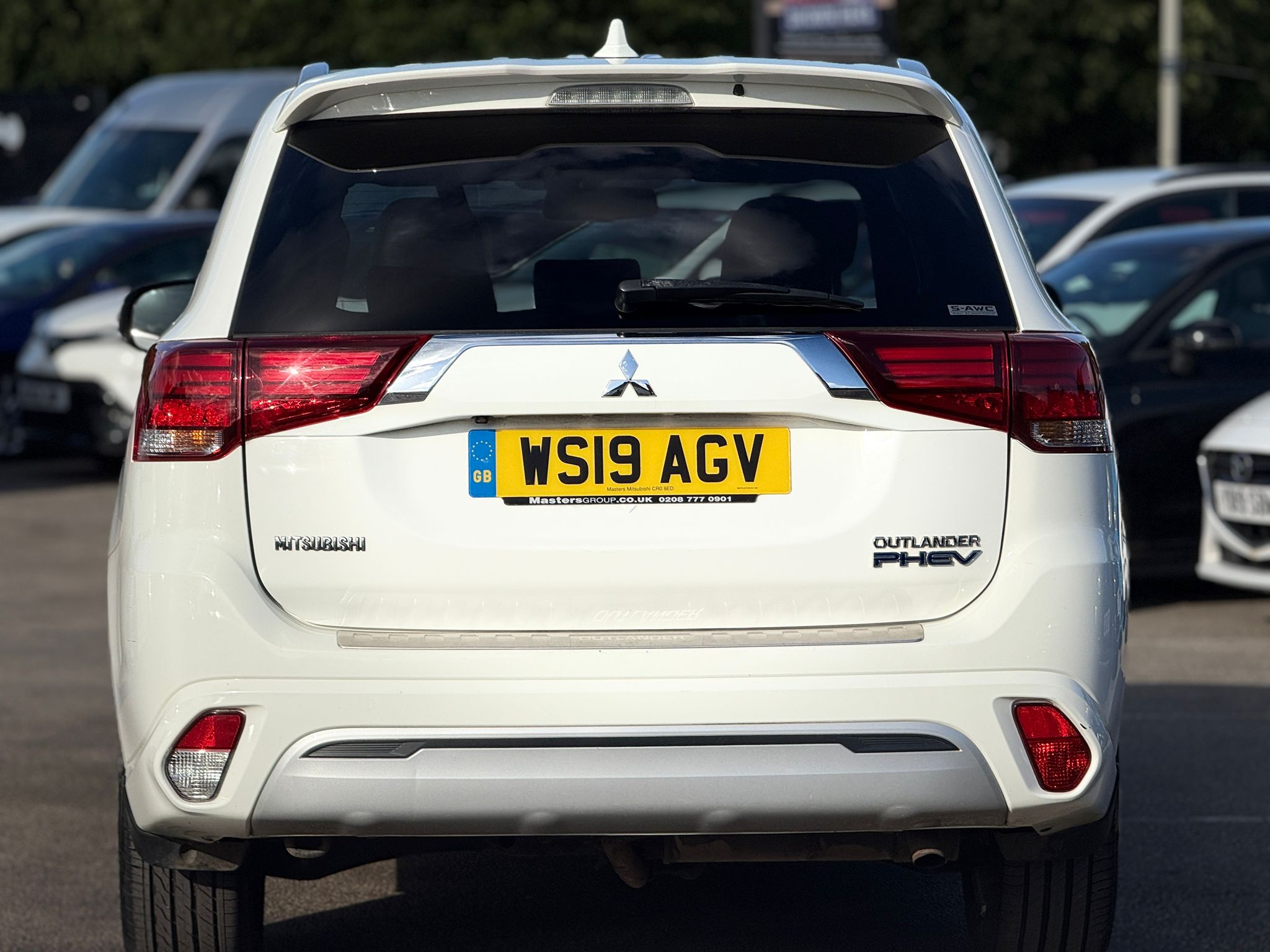 MITSUBISHI OUTLANDER PHEV 4h (4WD) 2019