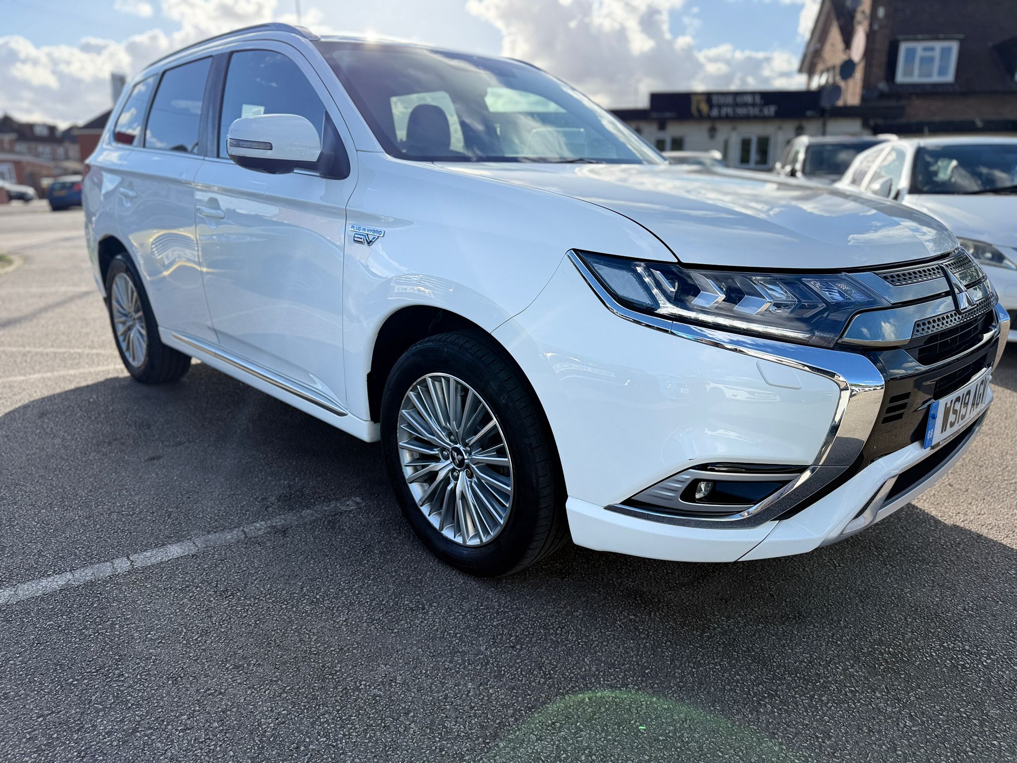 MITSUBISHI OUTLANDER PHEV 4h (4WD) 2019