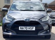 TOYOTA YARIS 1.5 VVT-h DESIGN 2012