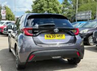 TOYOTA YARIS 1.5 VVT-h DESIGN 2012