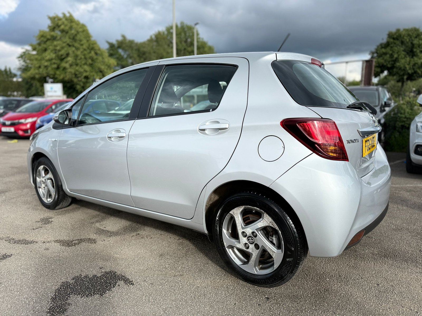 Toyota Yaris 1.5 VVT-h Icon 2015