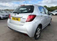 Toyota Yaris 1.5 VVT-h Icon 2015