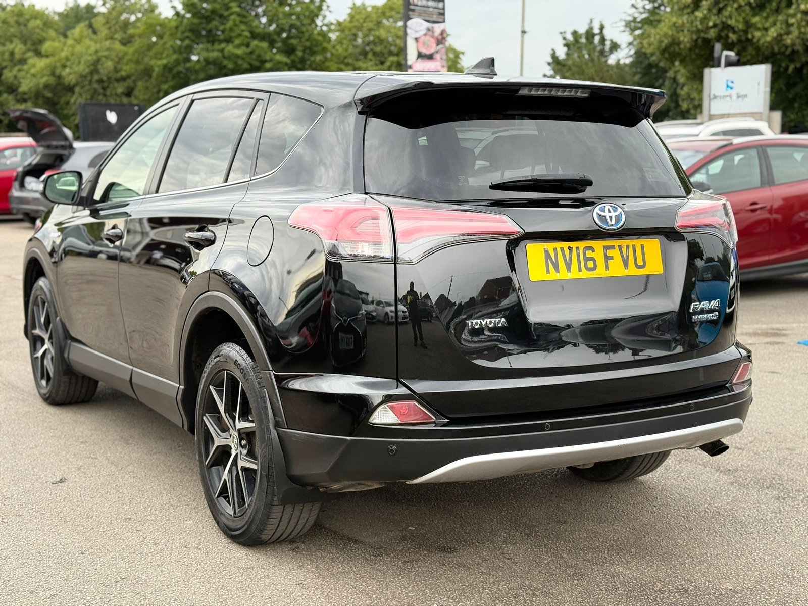 Toyota RAV4 2.5 VVT-h Icon 2016