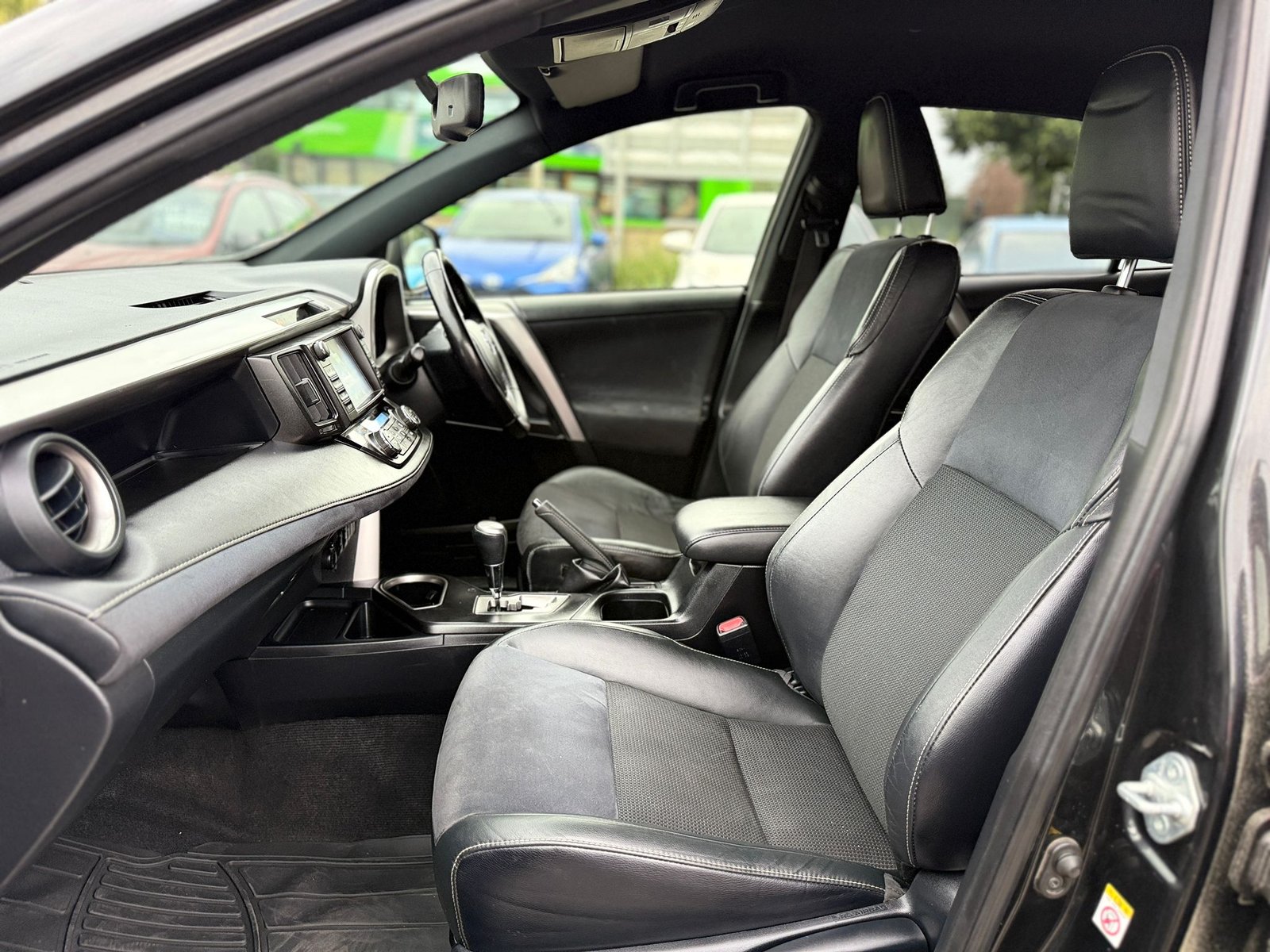 Toyota RAV4 2.5 VVT-h Icon 2016