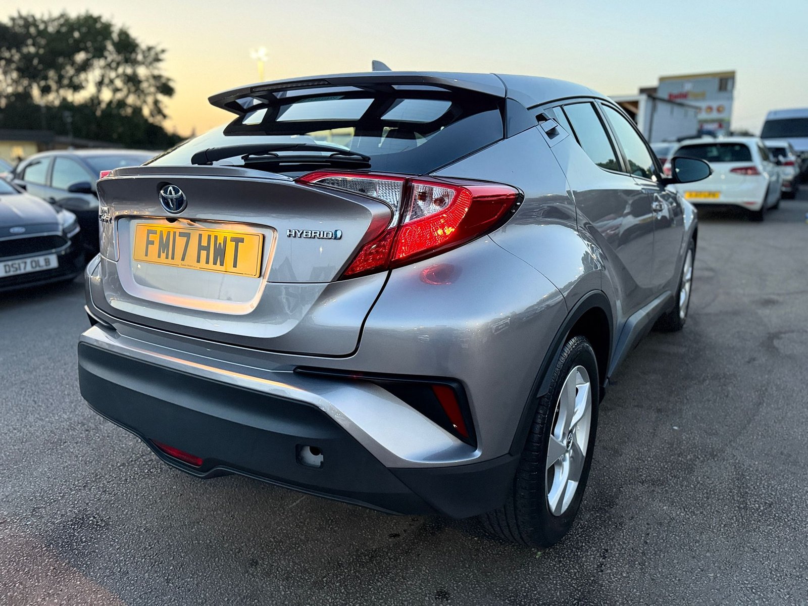 Toyota C-HR 1.8 VVT-h Icon 2017
