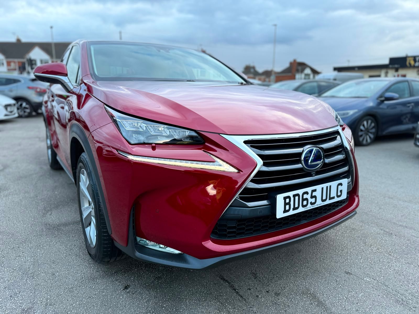 Lexus NX 300h 2.5 Premier E-CVT 4WD 2016