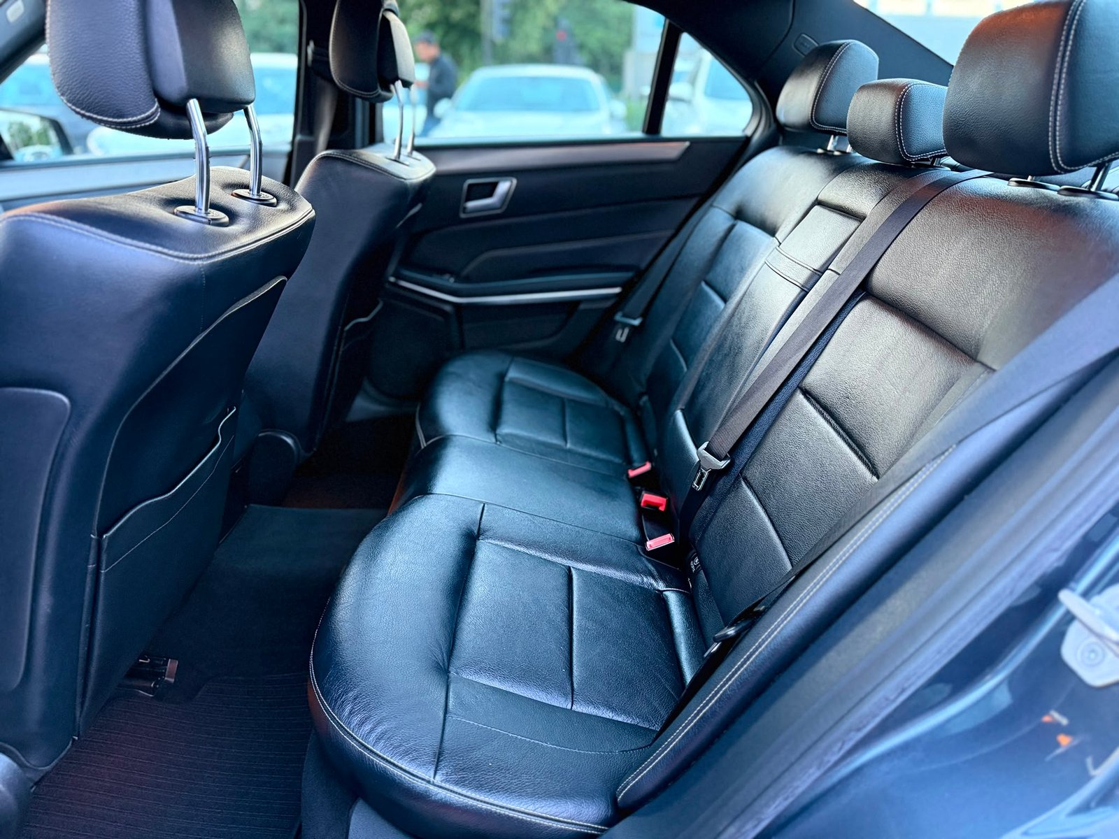 Mercedes-Benz E250 2.1 CDI AMG Night Edition 2015