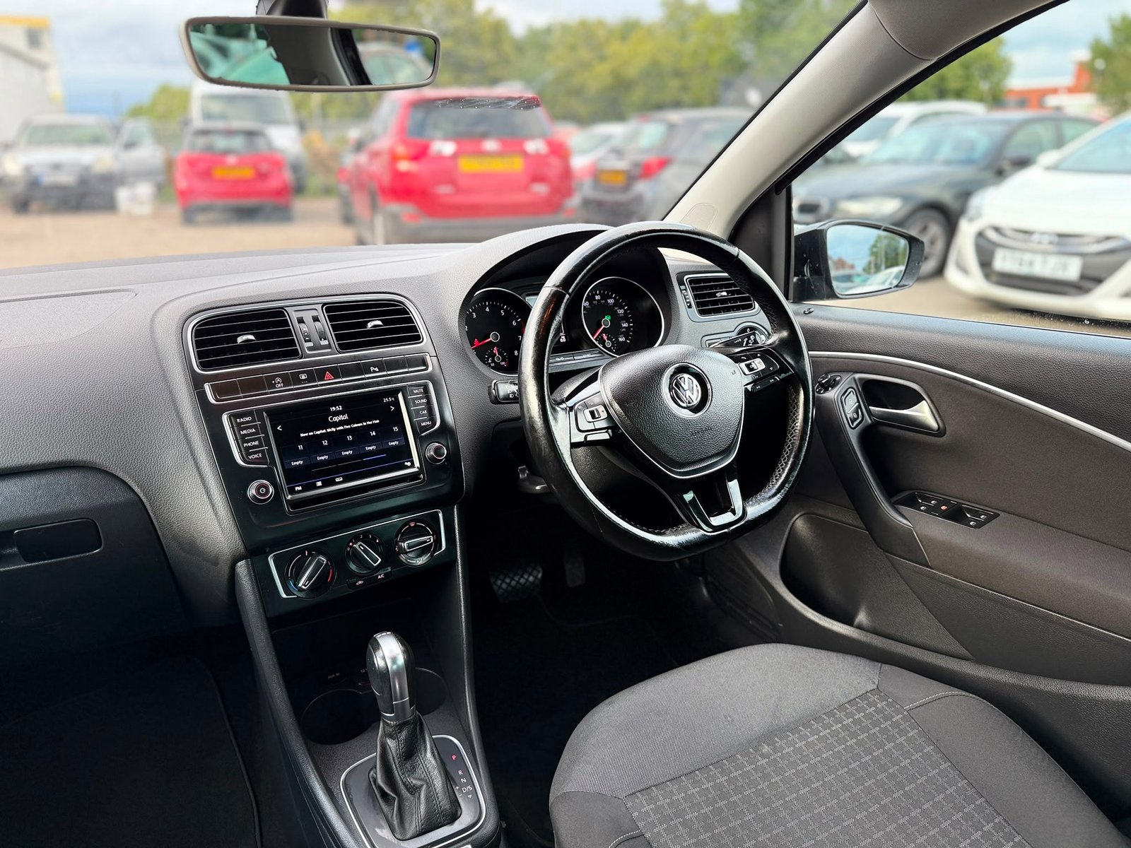 Volkswagen Polo 1.2 TSI Match Edition DSG 2017