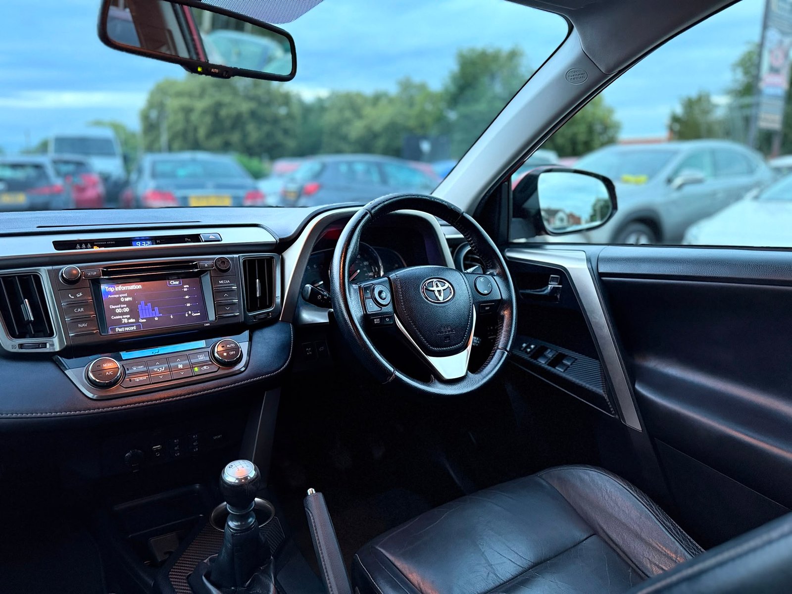 Toyota RAV4 Invincible – 2013