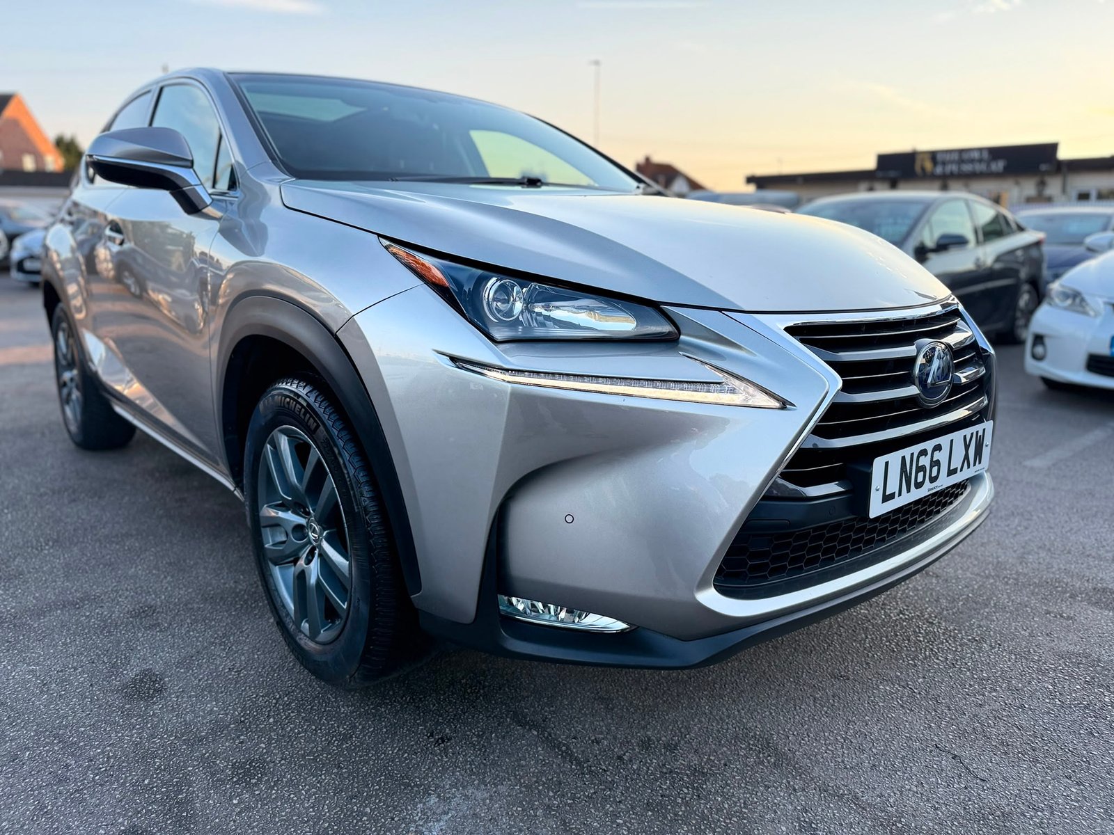Lexus NX Luxury 2016