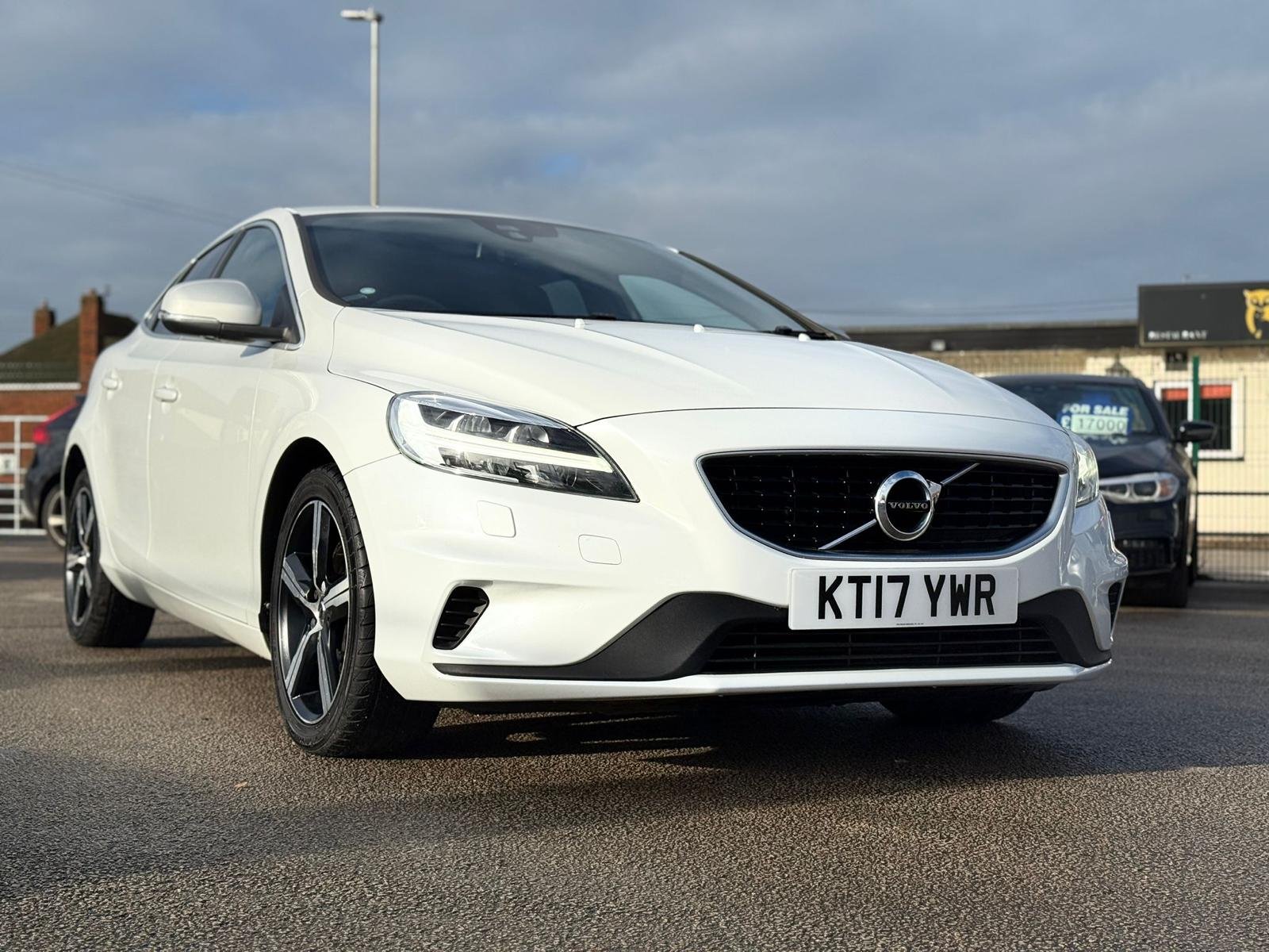 Volvo V40 Momentum Nav Plus