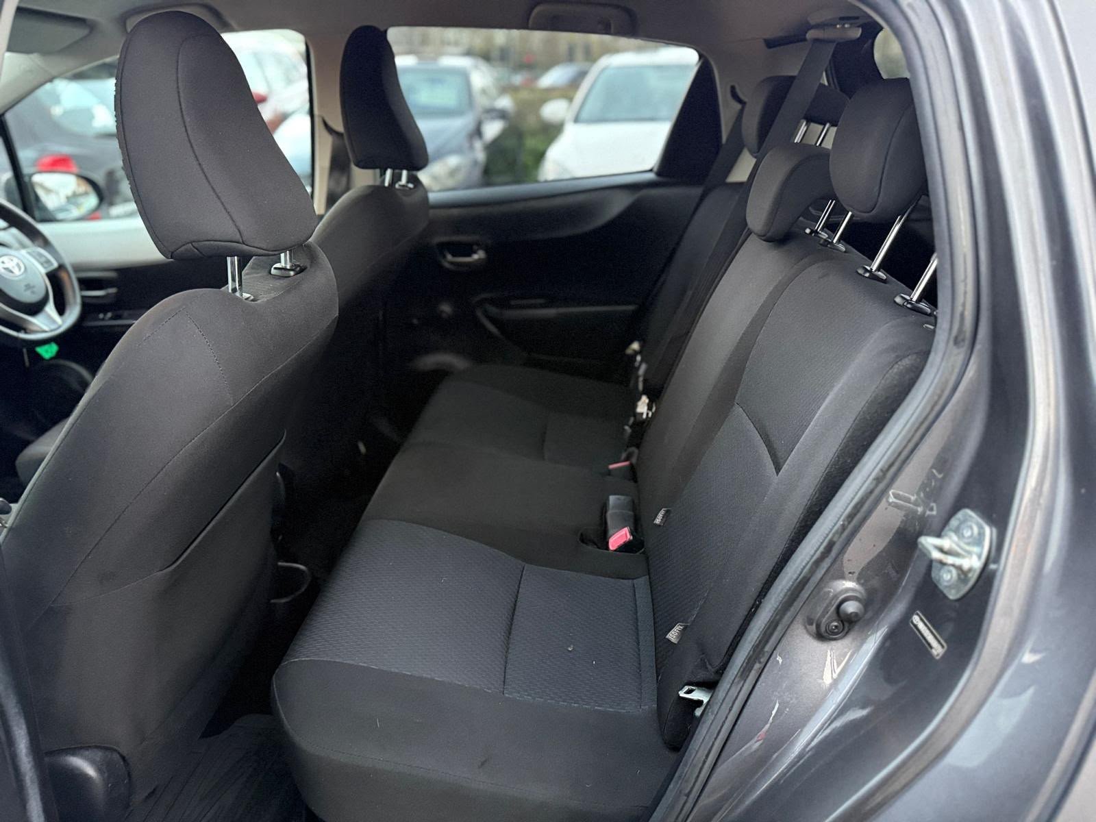 toyota Yaris Icon Plus 2014