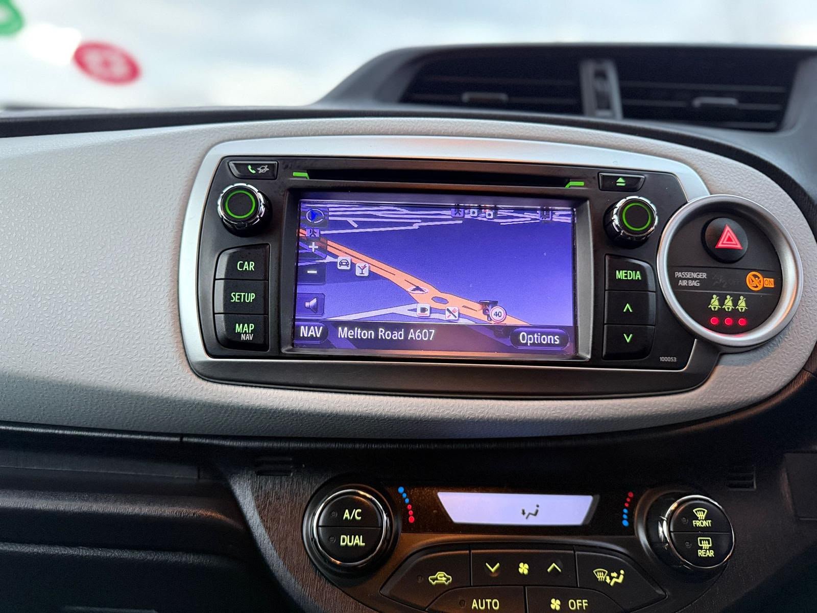 toyota Yaris Icon Plus 2014