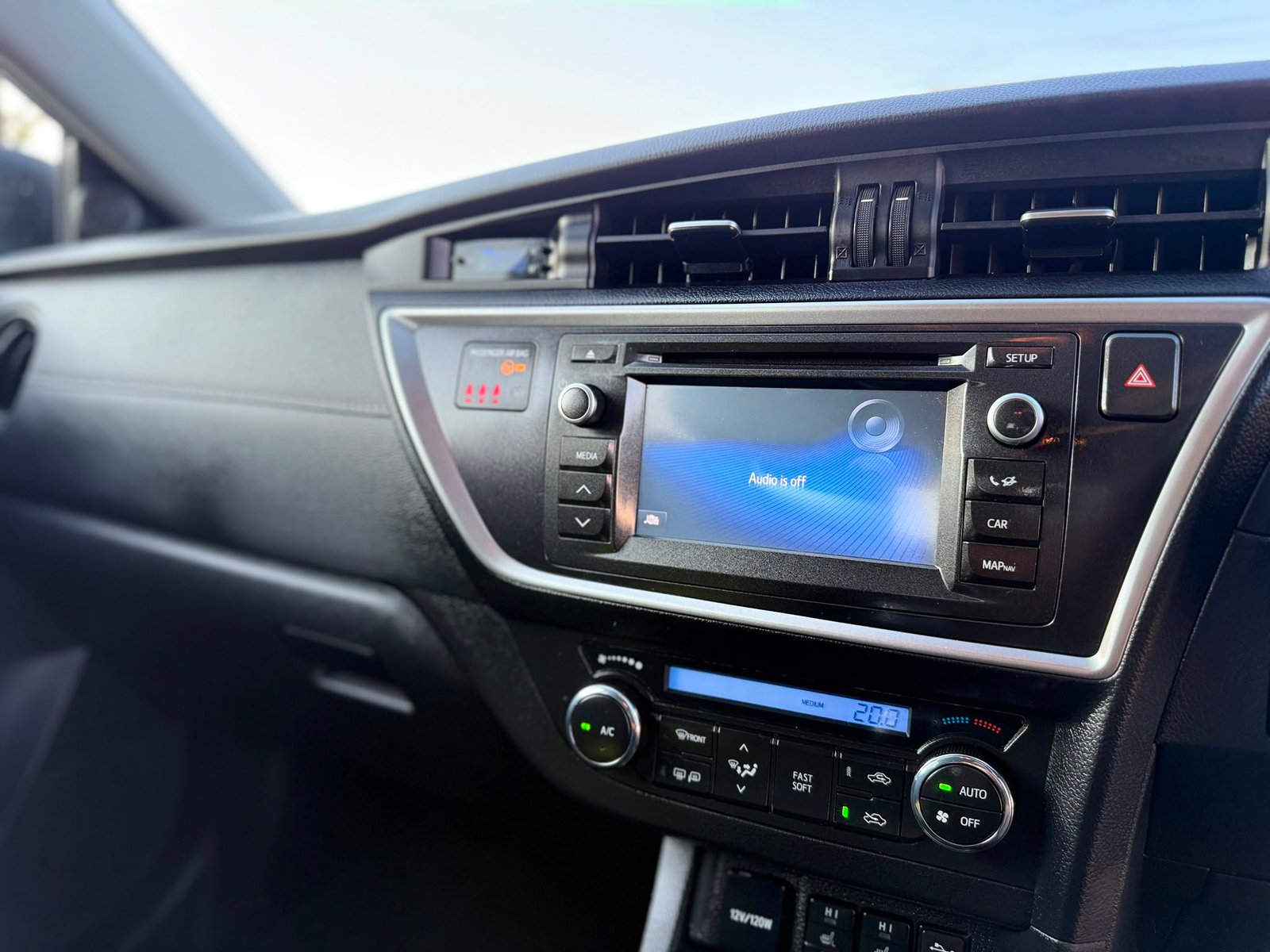 Toyota Auris Icon Plus-2014