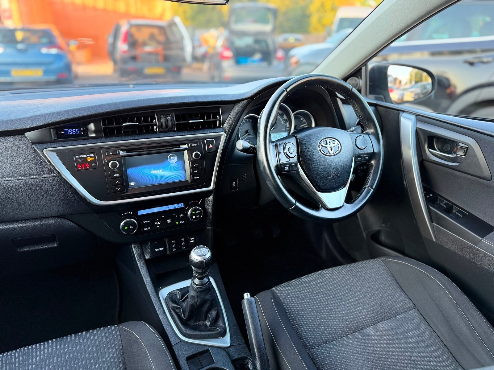 Toyota Auris Icon Plus-2014
