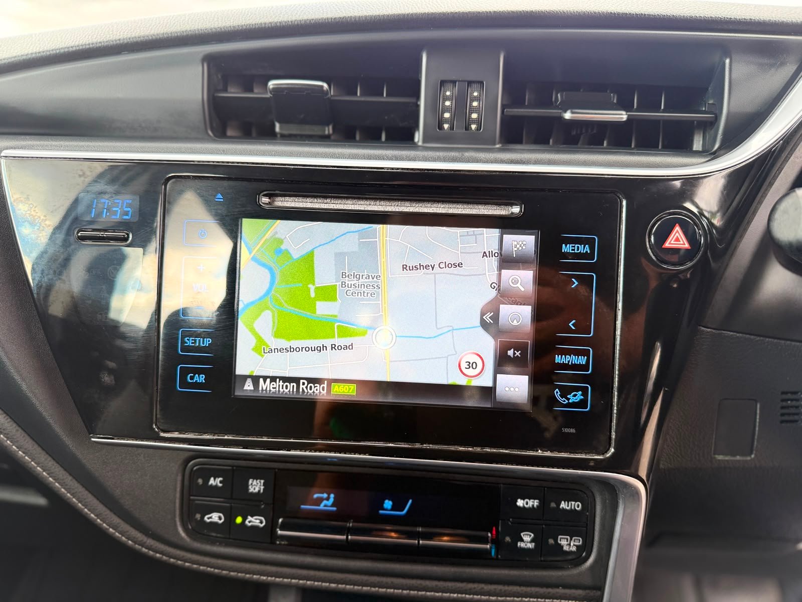 Toyota Auris Business Edition-2017