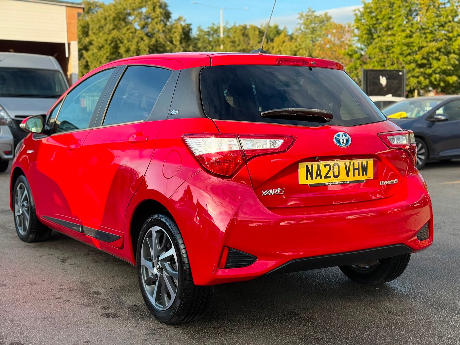 Toyota Yaris Y20 Bi-tone 2020